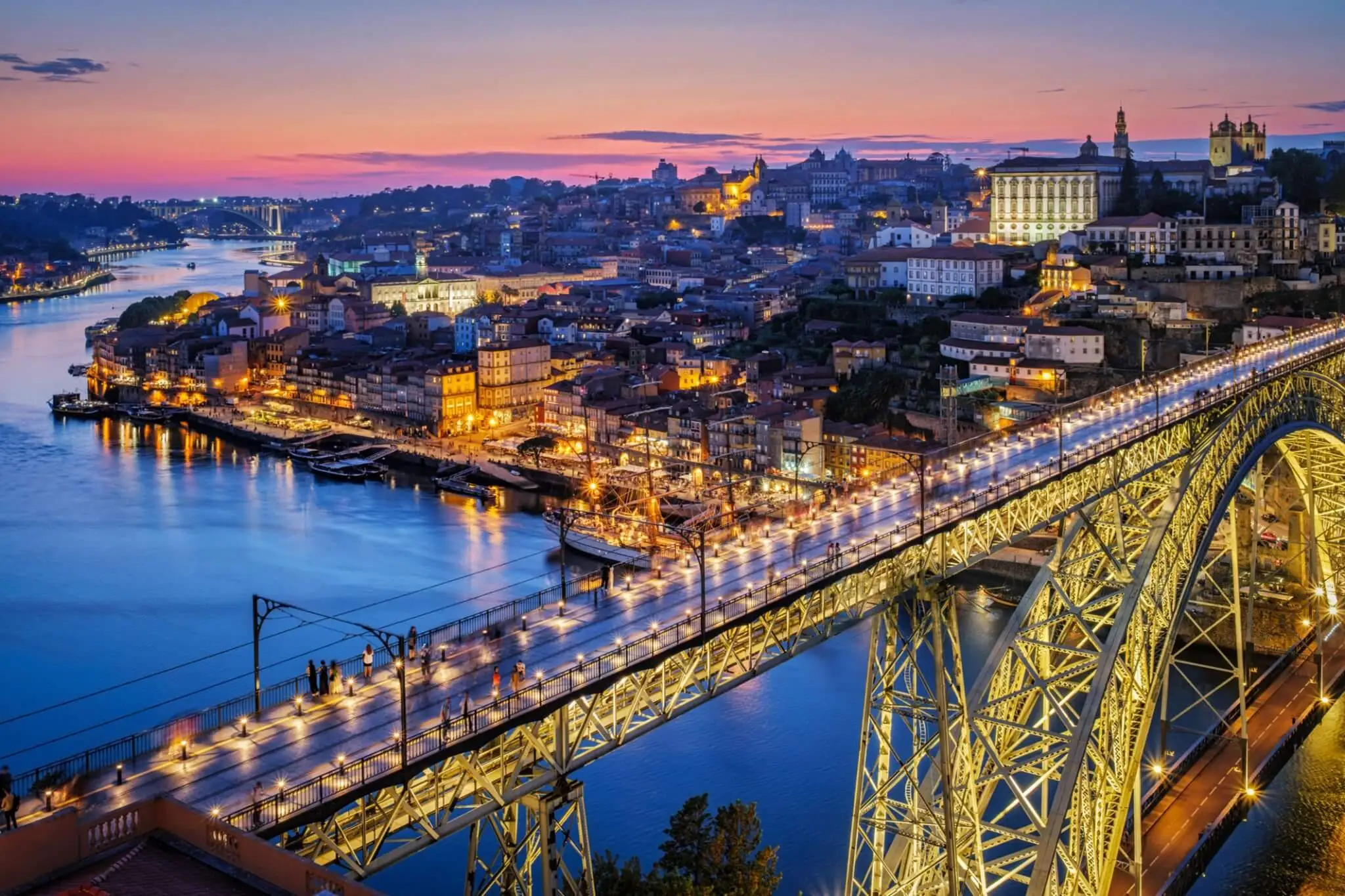 Aluguer de armazéns em Porto